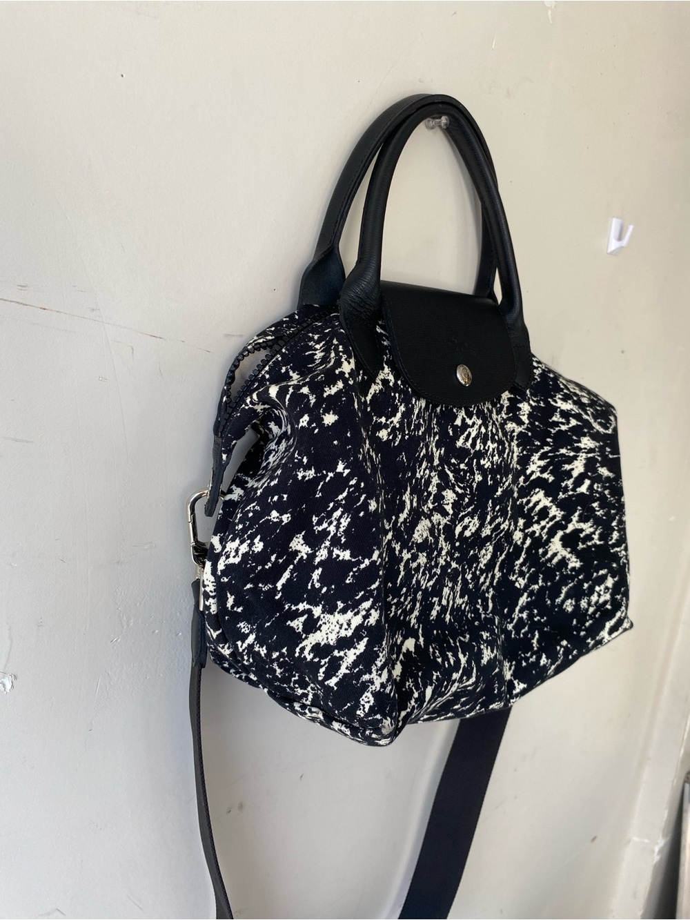 Longchamp Le Pliage Appaloosa Black White Coated Canvas Crossbody Bag Small - Picture 3 of 15